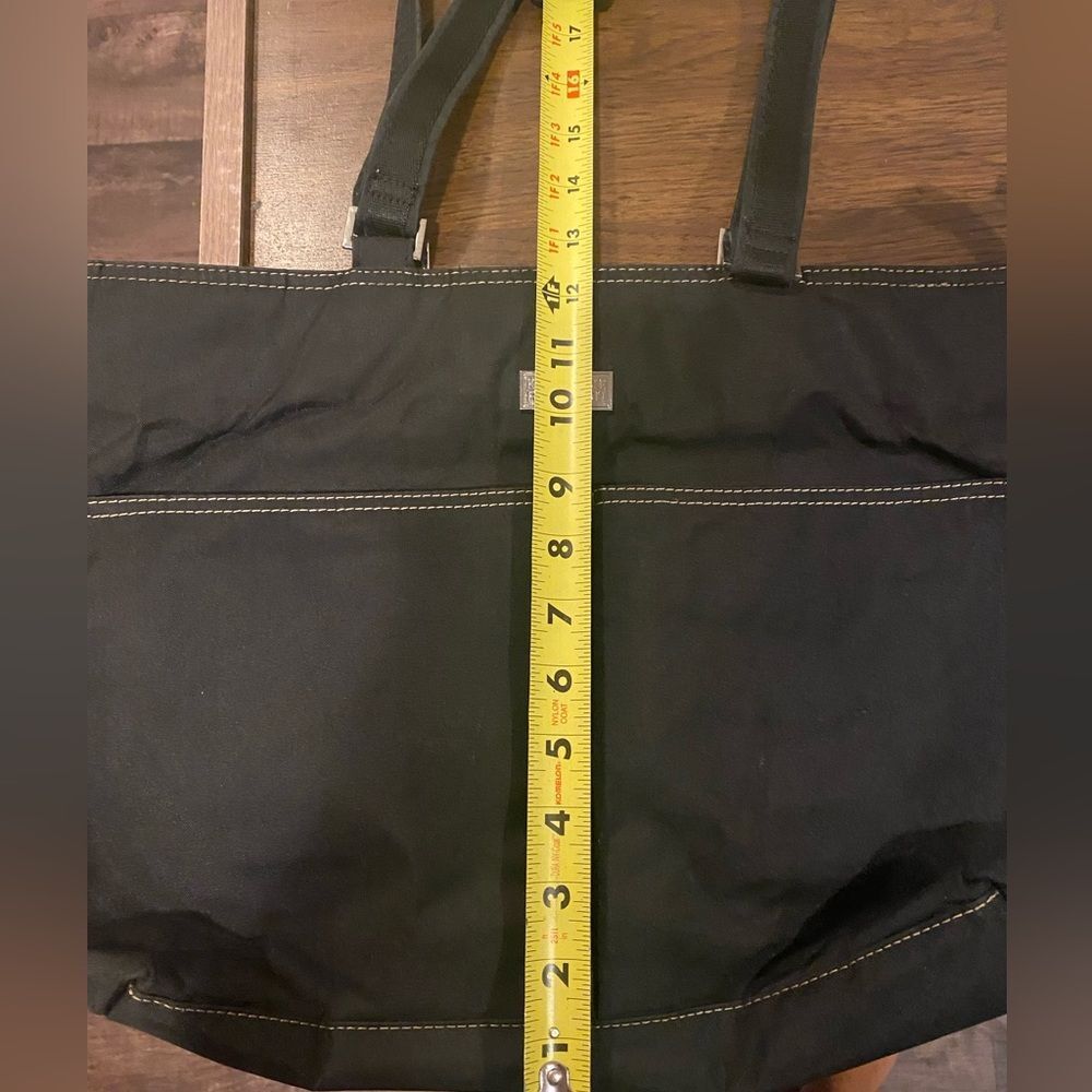 Woman’s Kenneth Cole shoulder bag/purse, holds everything! - Picture 11 of 12